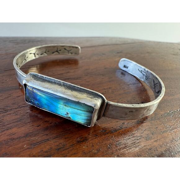 Star Light Labradorite Cuff Handmade Unisex Sterling Silver Hand Stamp Bracelet - Picture 4 of 7